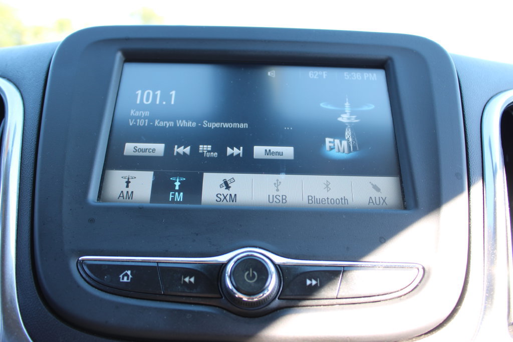 Used 2018 Chevrolet Equinox LT FWD image 48