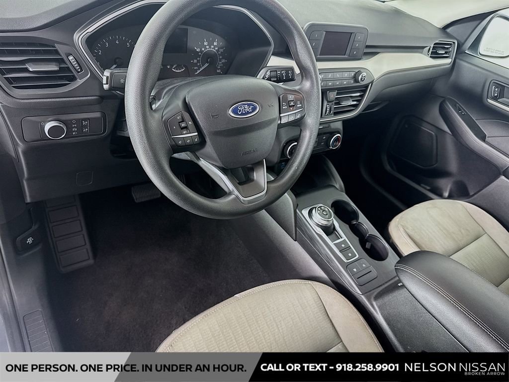 Used 2022 Ford Escape S FWD image 9