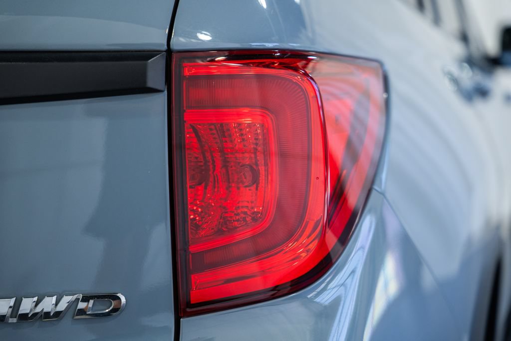 Used 2023 Honda Passport EX-L image 6