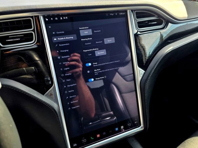 Used 2017 Tesla Model X 75D AWD/4WD image 43