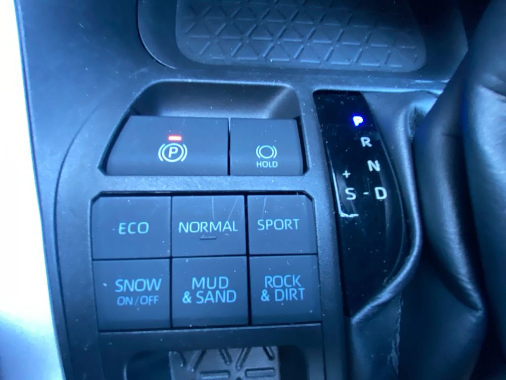 Used 2023 Toyota RAV4 XLE Premium image 20