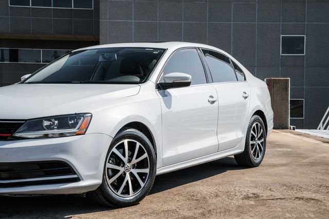 Used 2017 Volkswagen Jetta SE image 43