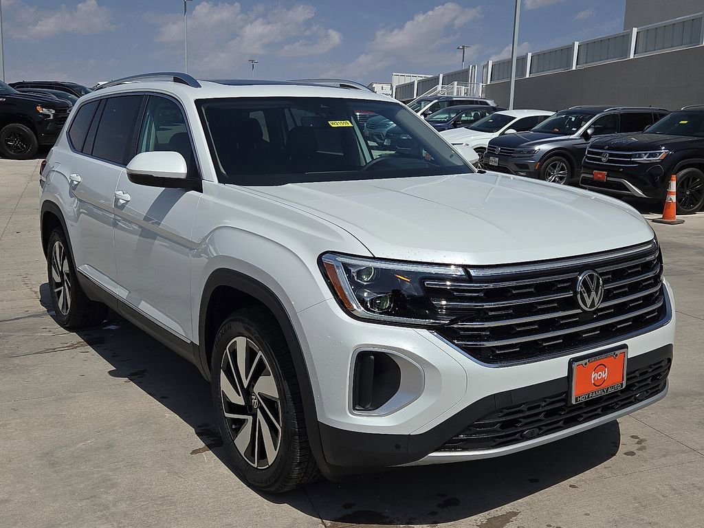 Certified 2025 Volkswagen Atlas SEL AWD/4WD image 2