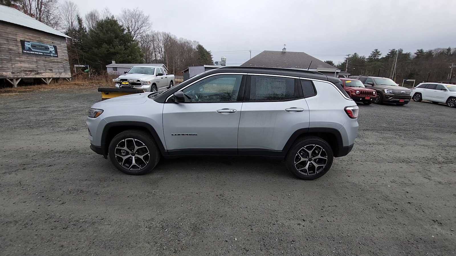 New 2026 Jeep Compass Limited AWD/4WD image 5