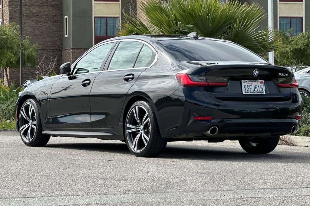 Used 2021 BMW 330e w/ Convenience Package image 5