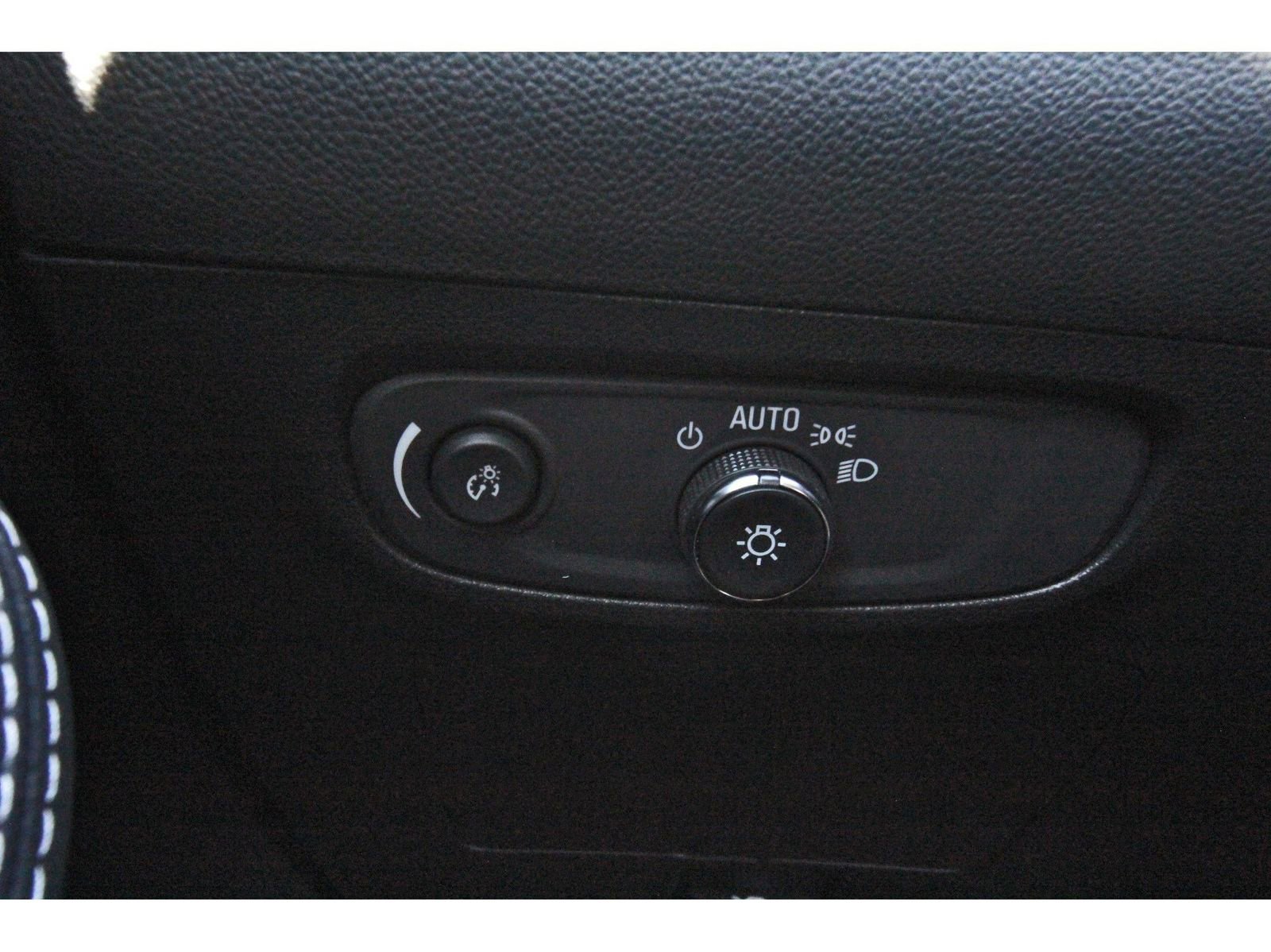 Used 2024 Buick Encore GX Preferred FWD image 25
