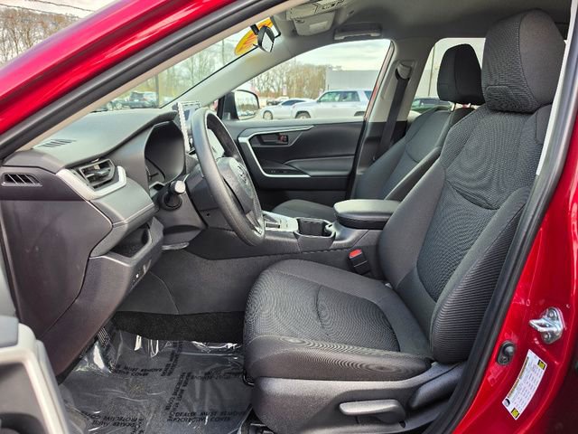 Used 2025 Toyota RAV4 LE image 21