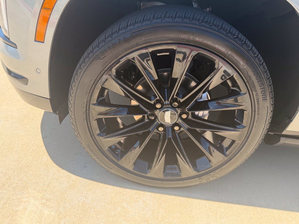 New 2026 Cadillac Escalade Platinum Sport w/ LPO, ONYX Package AWD/4WD image 11