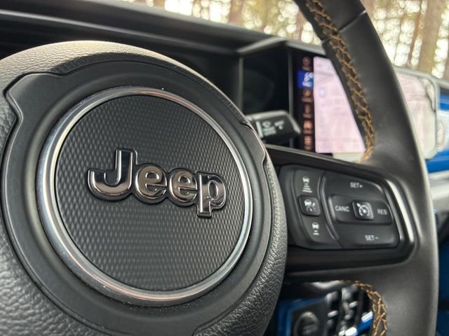 Used 2024 Jeep Wrangler Sport S image 29