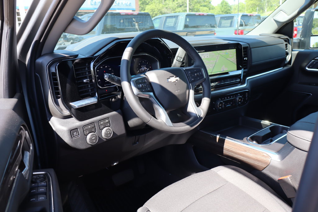 New 2026 Chevrolet Silverado 2500 LT w/ Safety Package AWD/4WD image 17