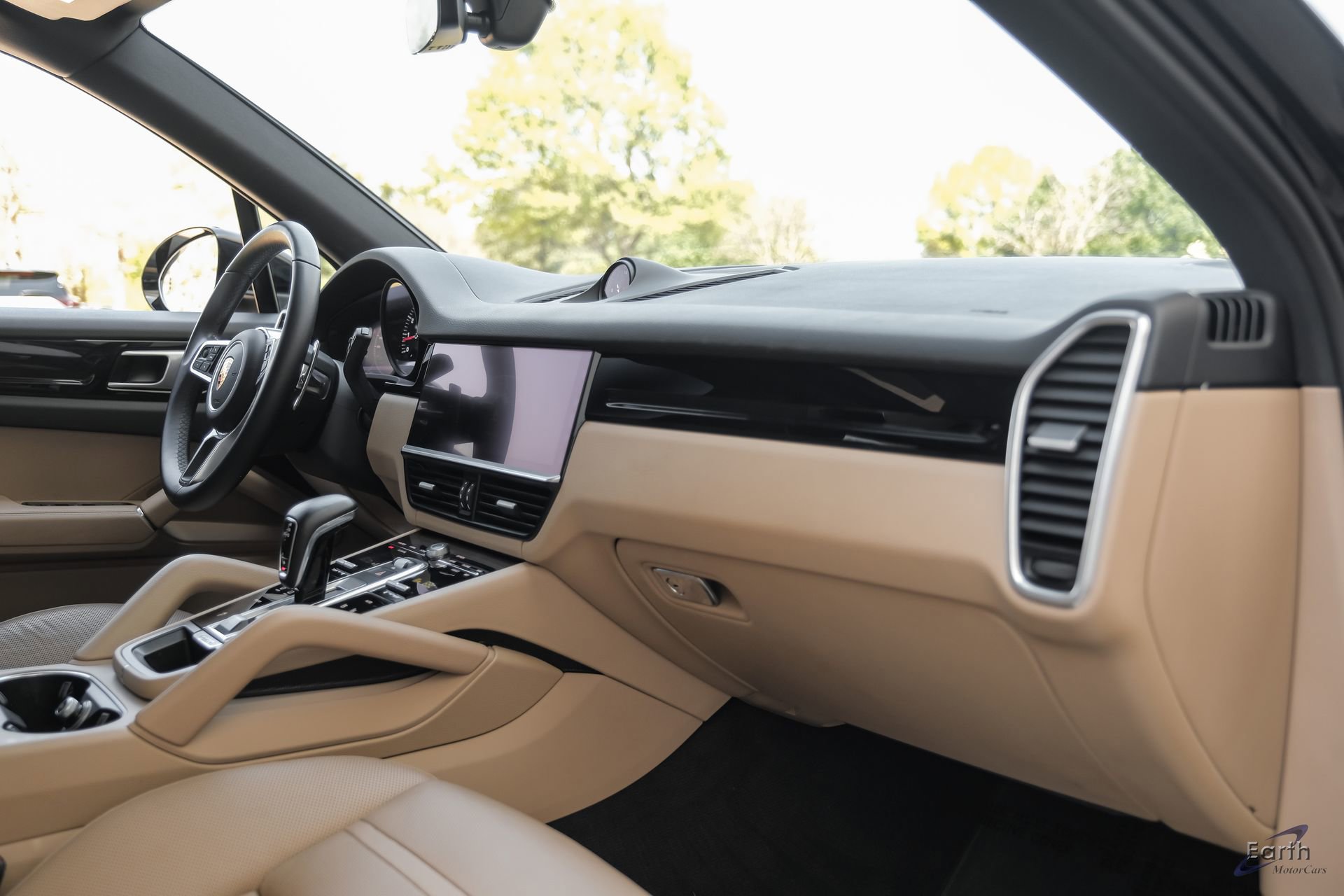 Used 2019 Porsche Cayenne AWD/4WD image 36