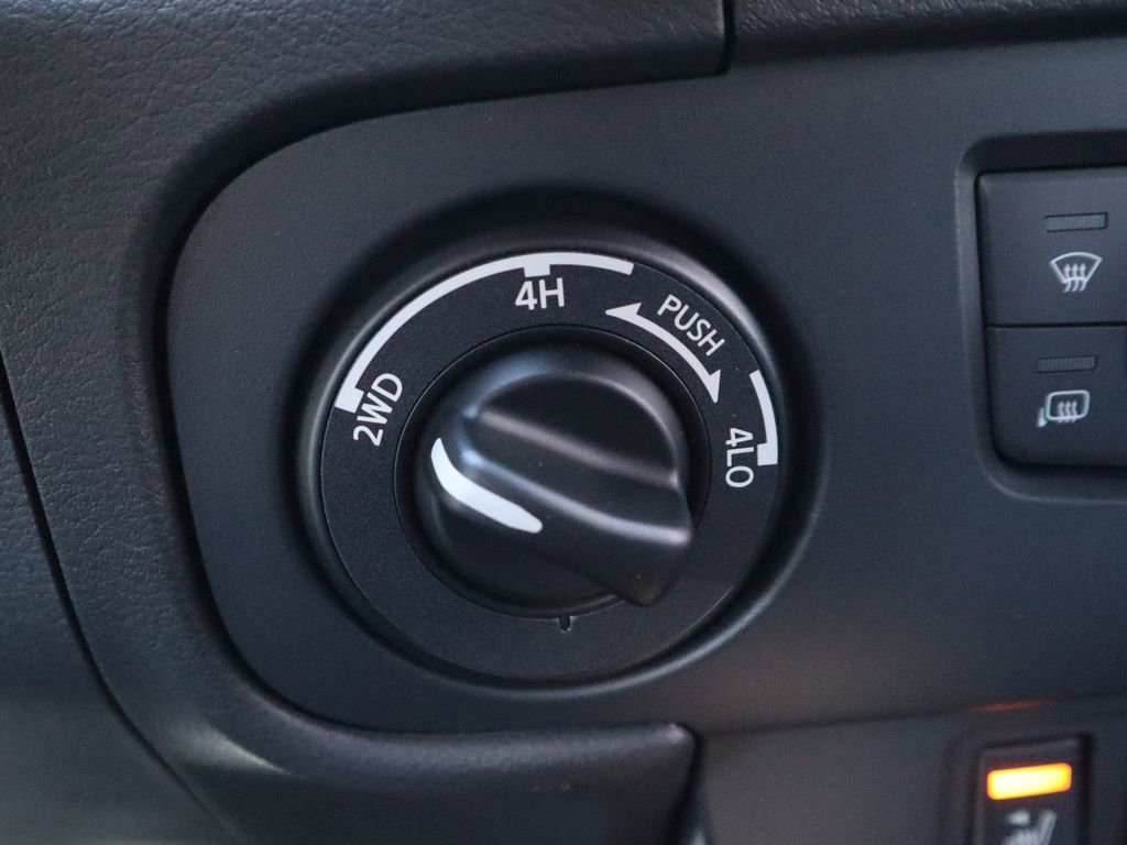 New 2026 Nissan Frontier PRO-4X w/ Pro-4x Convenience Package image 15