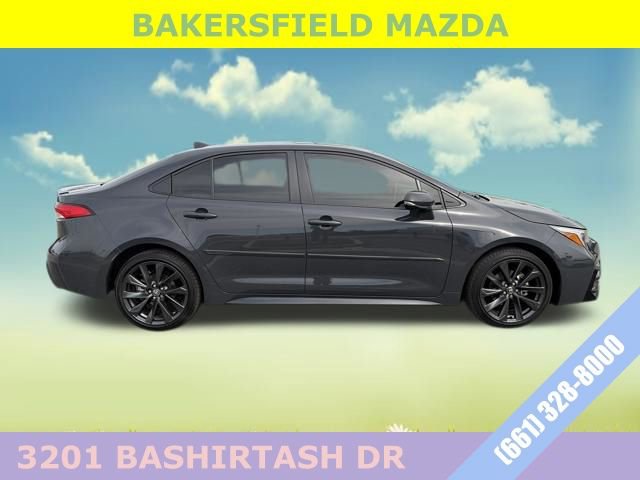 Used 2025 Toyota Corolla SE w/ SE Premium Package image 6