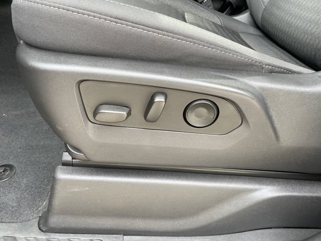 Used 2022 Chevrolet Silverado 1500 Custom AWD/4WD image 36