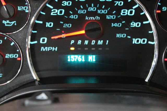 Used 2023 Chevrolet Express 2500 w/ Driver Convenience Package image 25