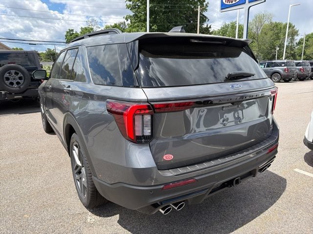 New 2026 Ford Explorer ST w/ Sun And Sound Package AWD/4WD image 6