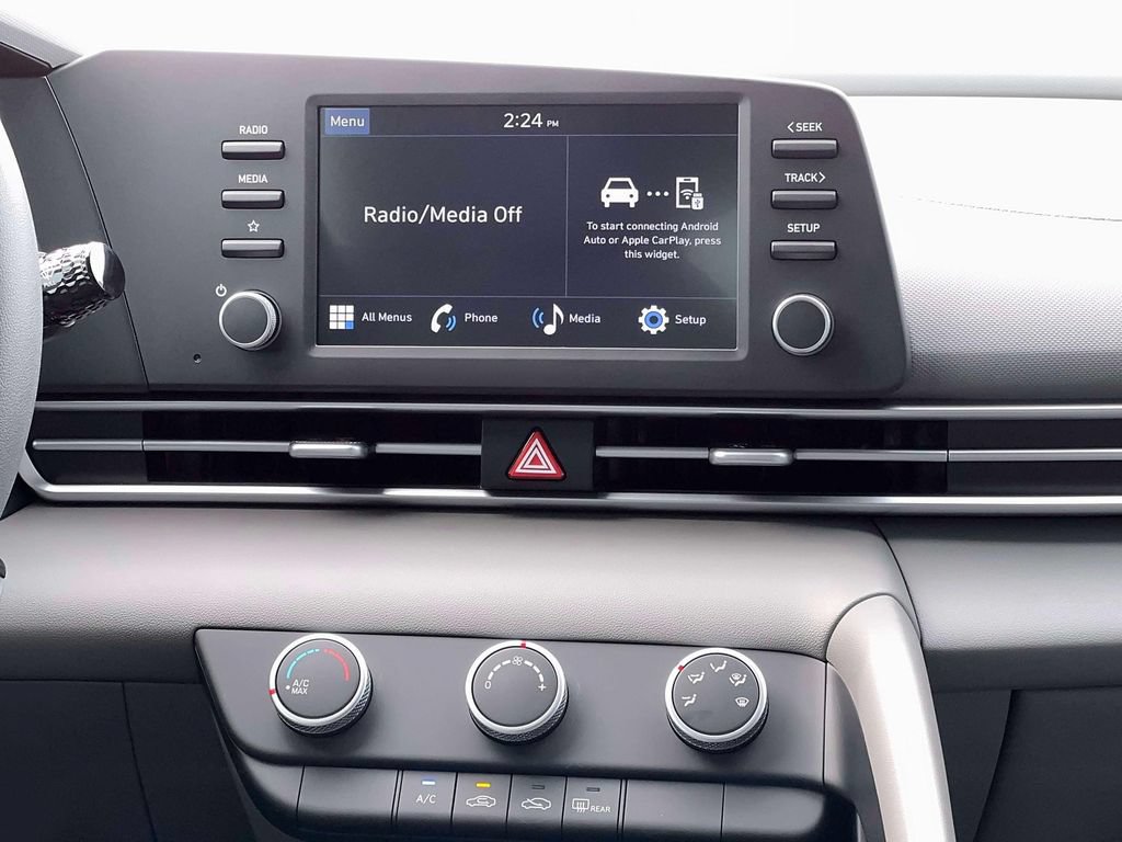 New 2026 Hyundai Elantra SE FWD image 19