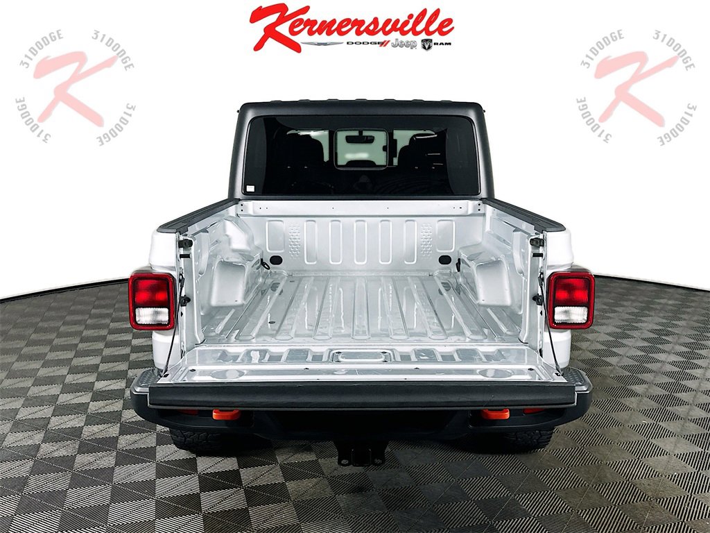 Used 2023 Jeep Gladiator Mojave w/ Cold Weather Group image 29