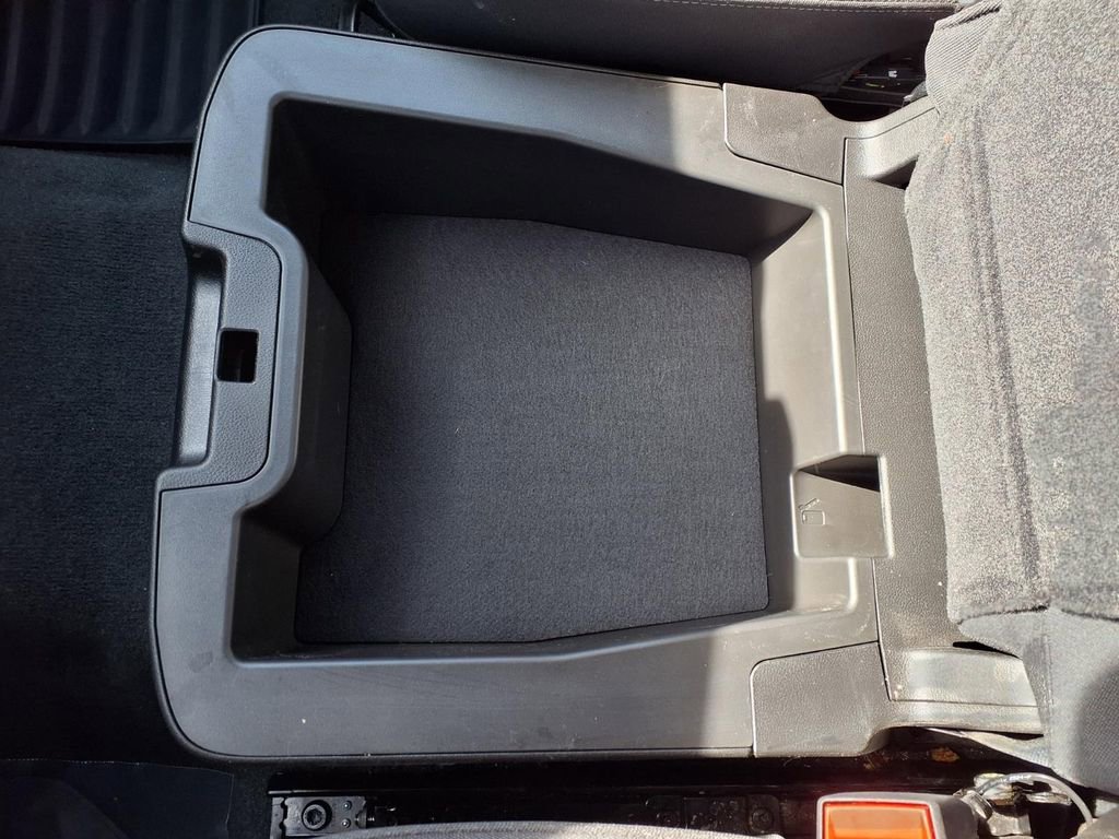 Used 2025 Chevrolet Silverado 2500 LT w/ Convenience Package image 12