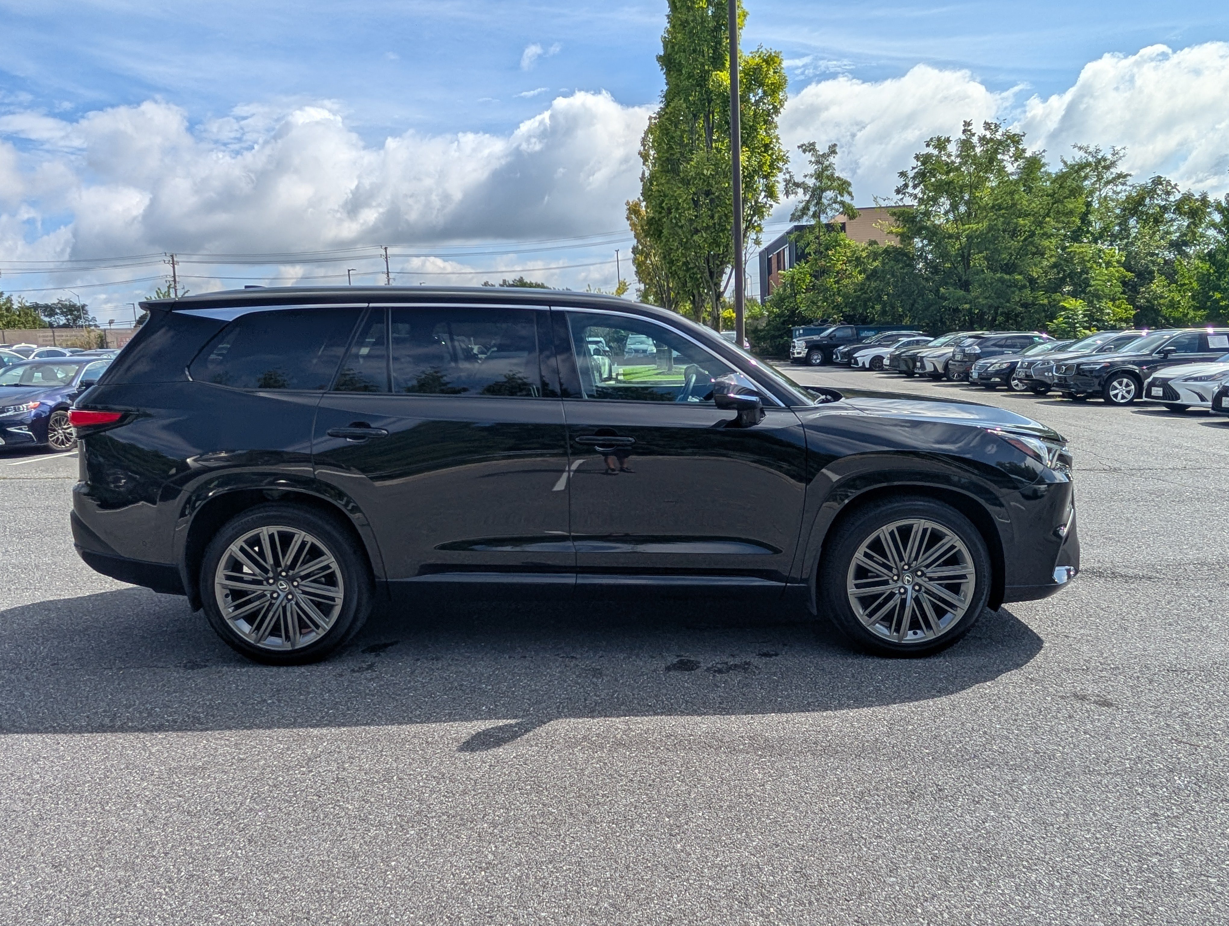 Certified 2025 Lexus TX 350 AWD w/ Technology Package image 2