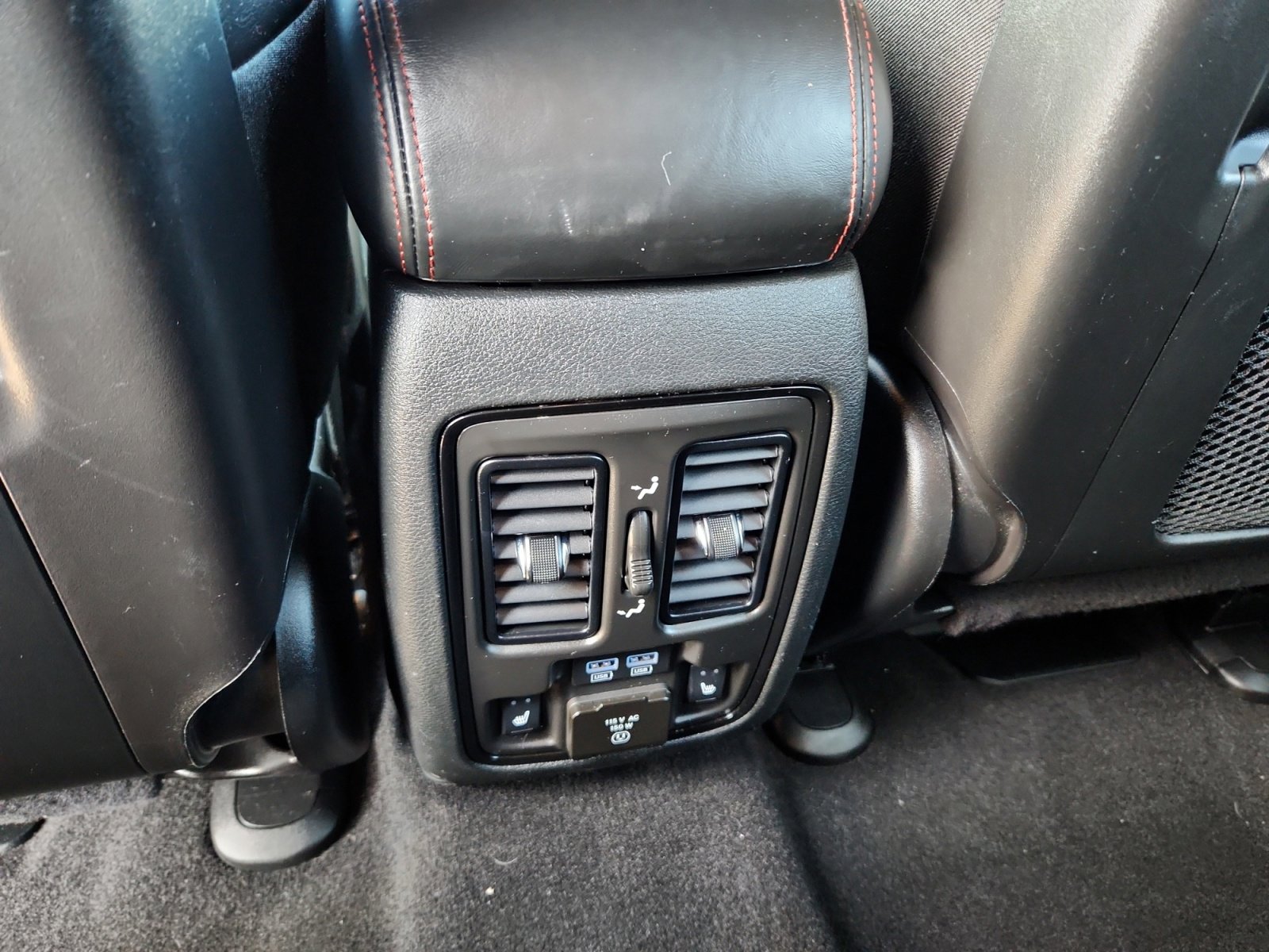 Used 2024 Dodge Durango GT image 32