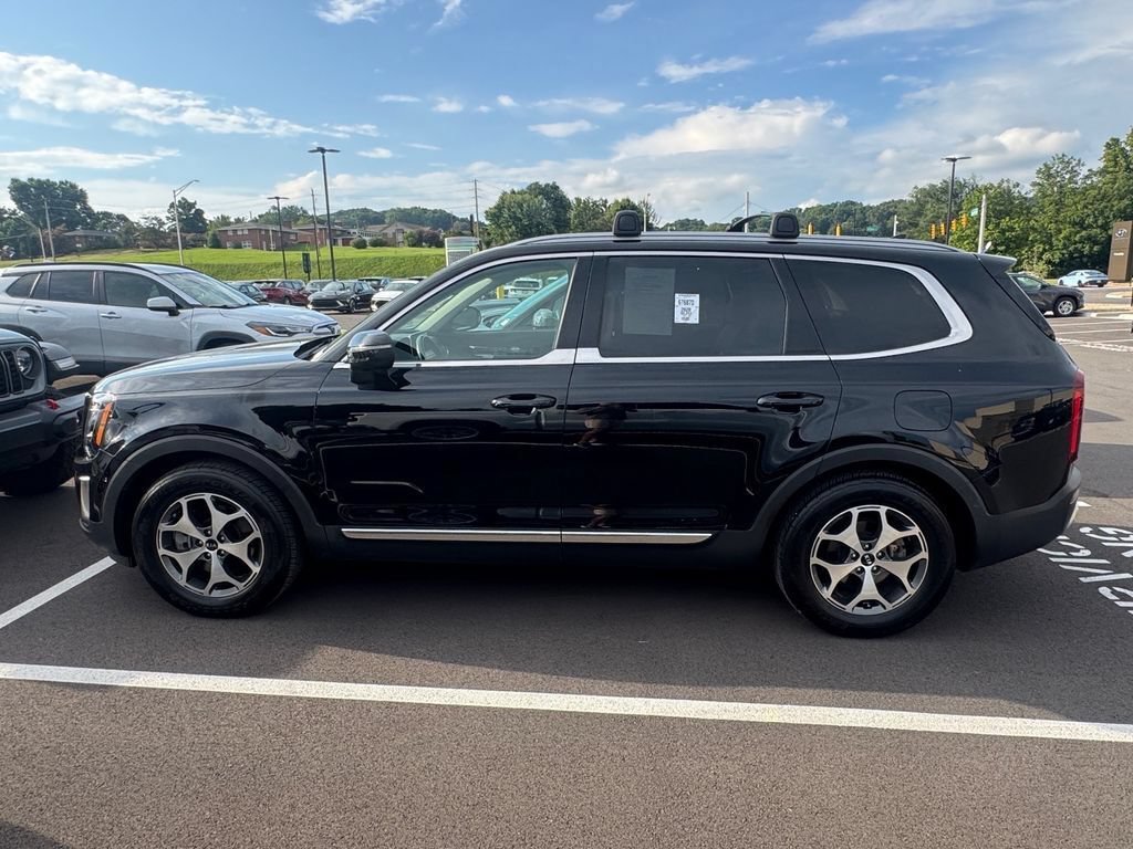 Used 2020 Kia Telluride EX AWD/4WD image 5