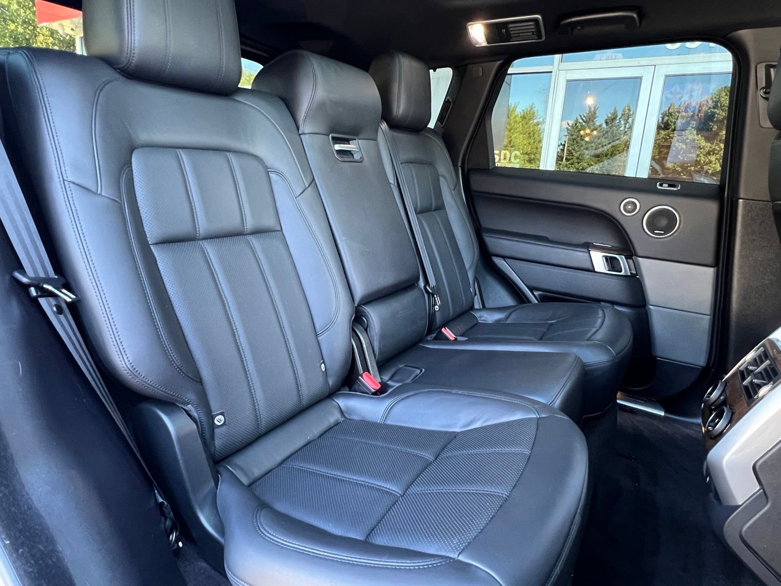 Used 2020 Land Rover Range Rover Sport HSE AWD/4WD image 16