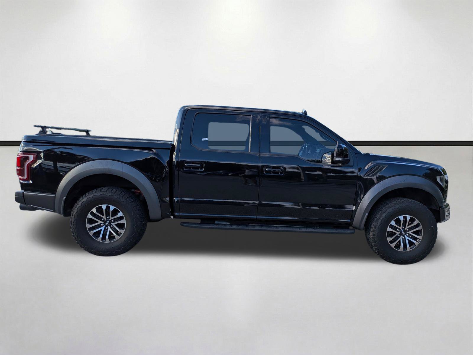 Used 2019 Ford F150 Raptor w/ Equipment Group 802A Luxury AWD/4WD image 3