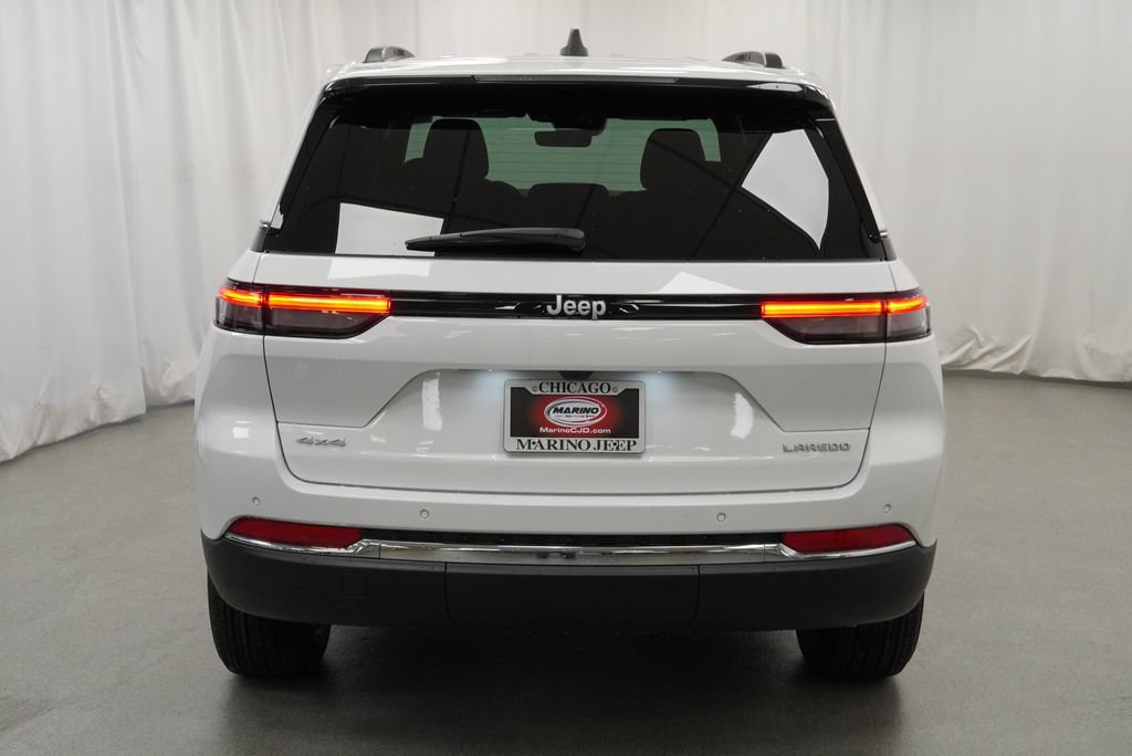 New 2027 Jeep Grand Cherokee Laredo AWD/4WD image 10