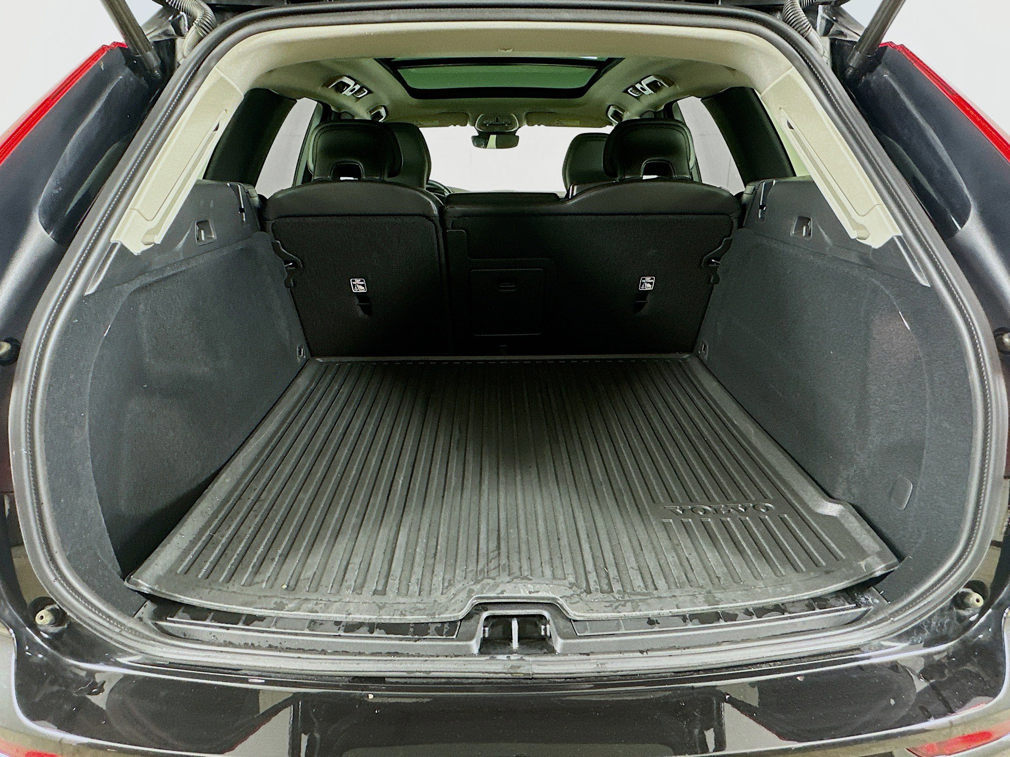 Used 2024 Volvo XC60 B5 Core image 29