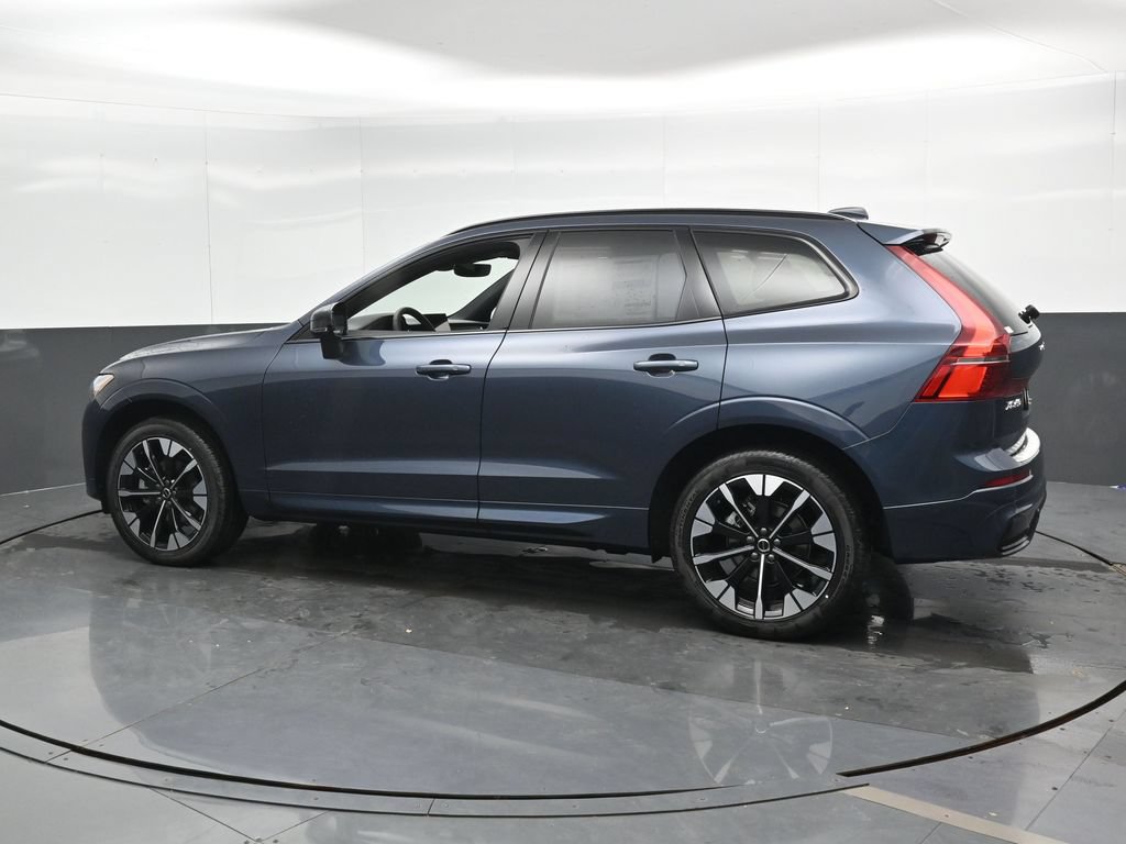 New 2026 Volvo XC60 B5 Plus w/ Protection Package Premier AWD/4WD image 7