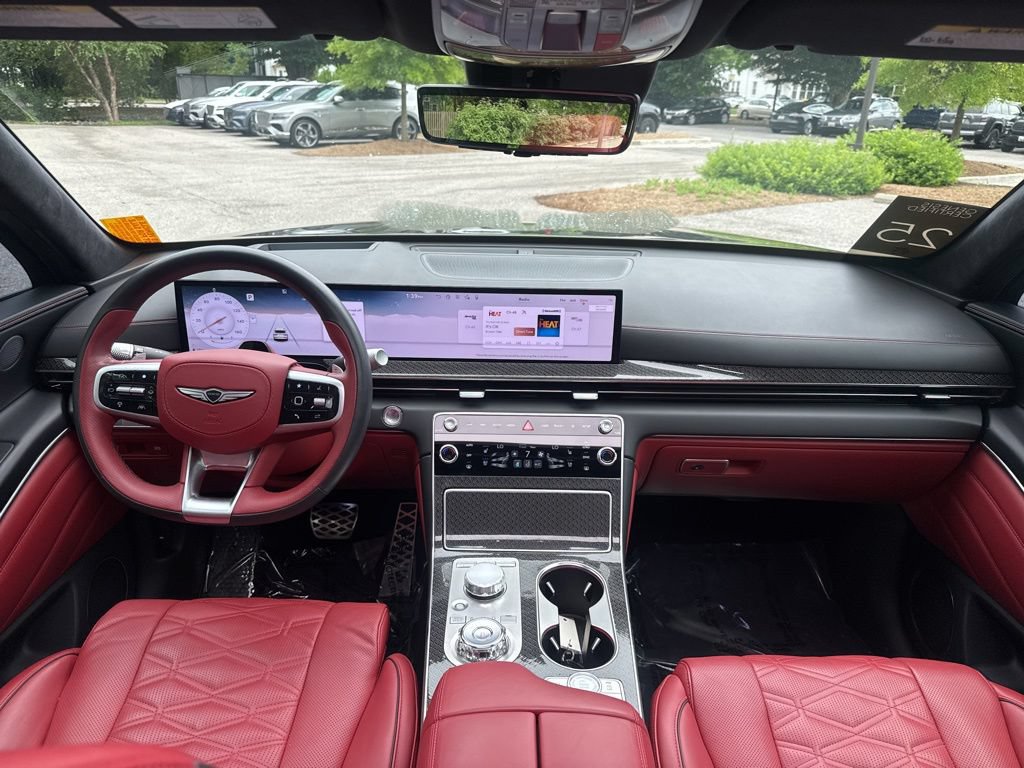 Used 2025 Genesis GV80 3.5T e-SC AWD/4WD image 31