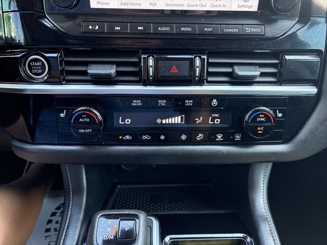 Used 2023 Nissan Pathfinder SL AWD/4WD image 18