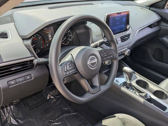 Certified 2025 Nissan Altima 2.5 S image 10