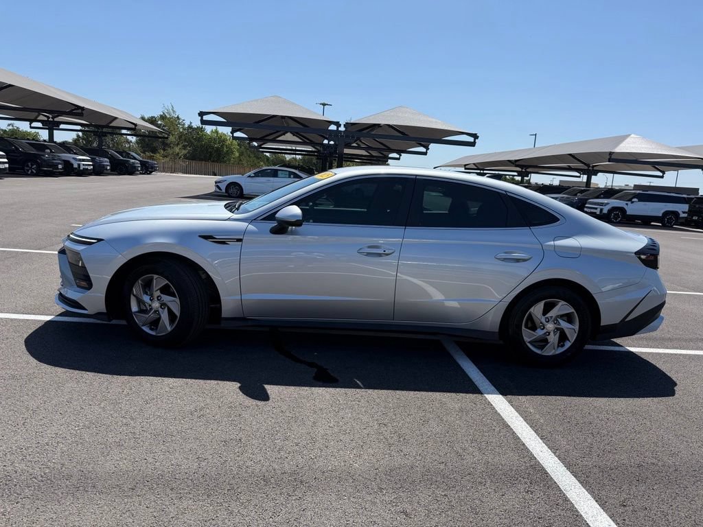 Certified 2025 Hyundai Sonata SE FWD image 8