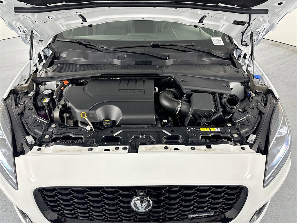 New 2024 Jaguar E-PACE R-Dynamic SE image 31
