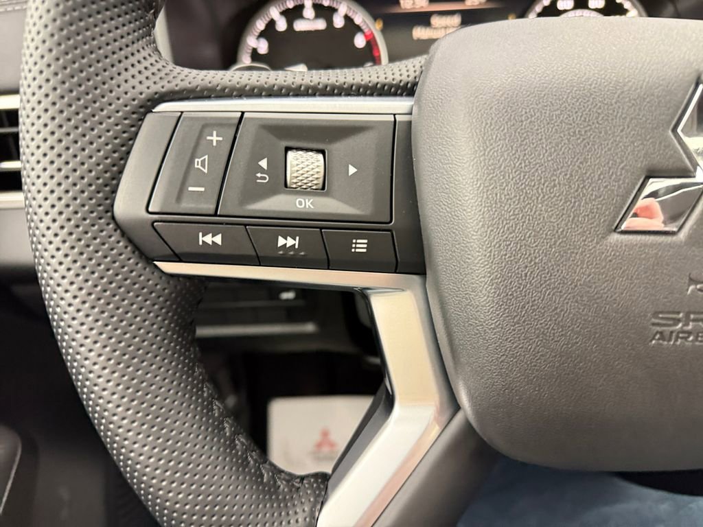 New 2026 Mitsubishi Outlander Trail Edition image 34