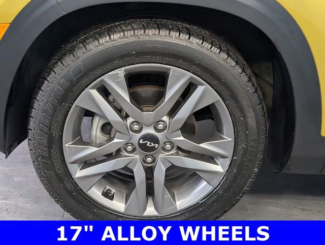 Used 2023 Kia Seltos S image 4