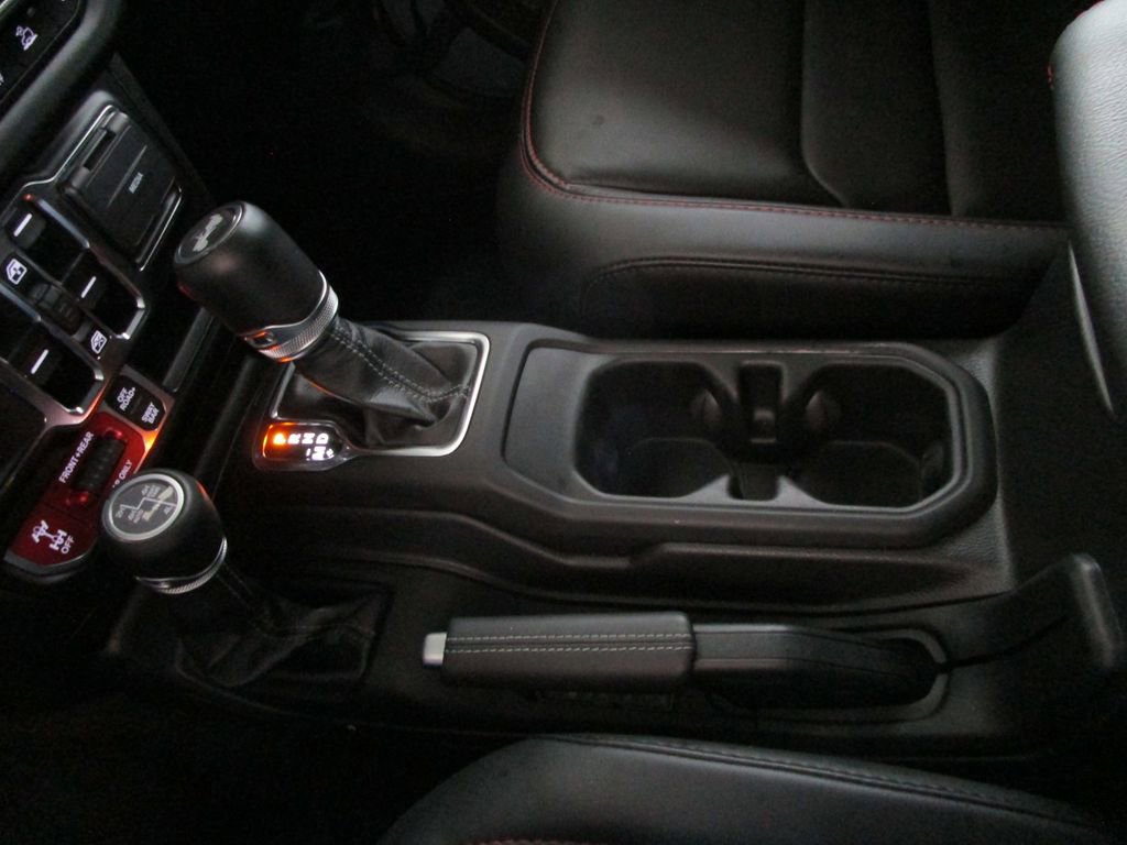 Used 2024 Jeep Wrangler Unlimited Rubicon image 43