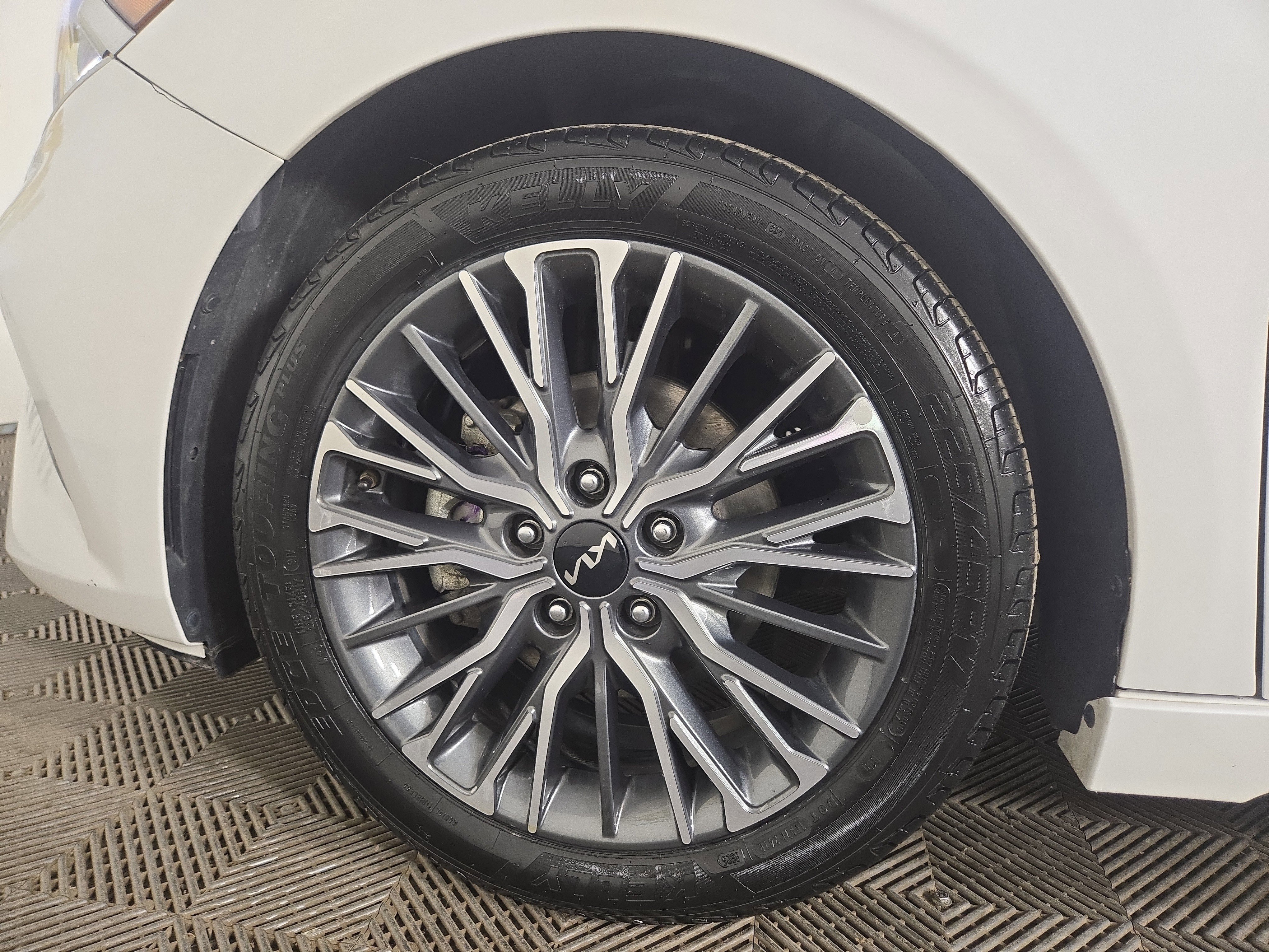 Used 2022 Kia Forte GT-Line w/ GT-Line Premium Package image 35