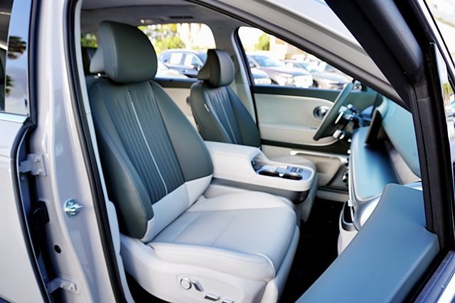 New 2026 Hyundai Ioniq 9 Calligraphy image 16