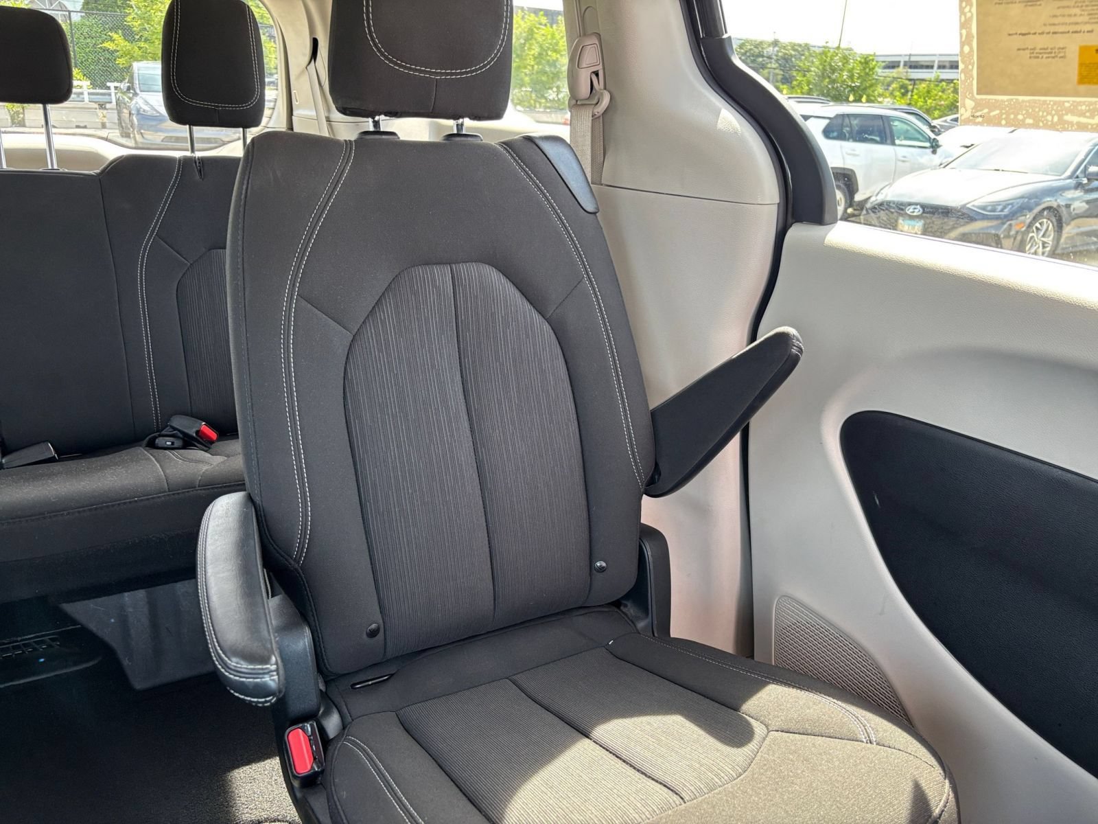 Used 2024 Chrysler Voyager LX FWD image 36