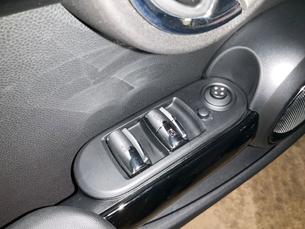 Used 2021 MINI Cooper S w/ Driver Assistance Package image 12