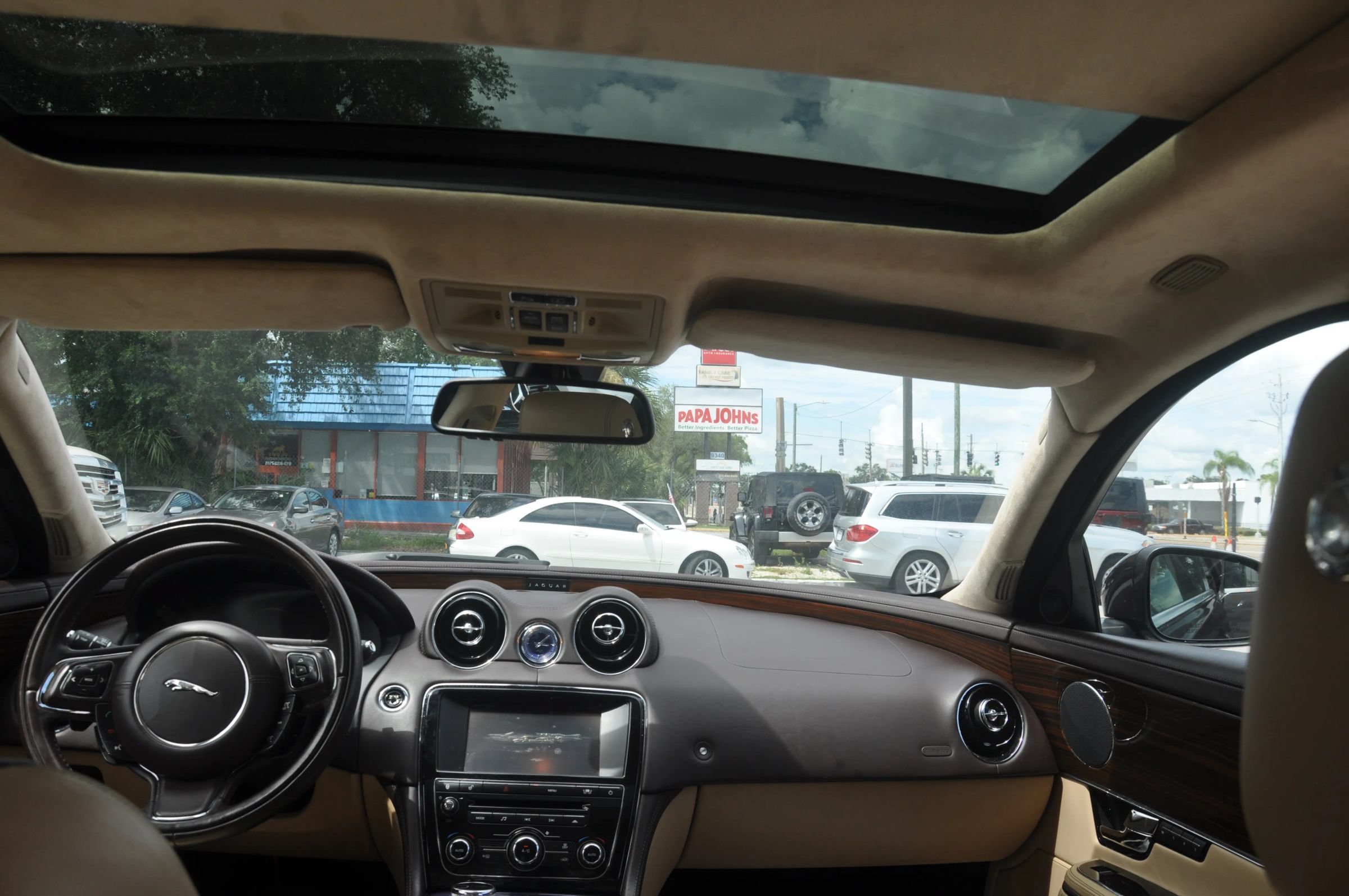 Used 2011 Jaguar XJ L RWD image 22