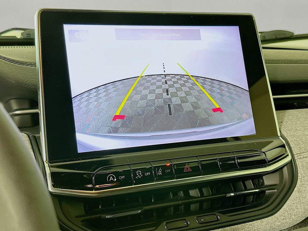 Certified 2024 Jeep Compass Latitude image 21