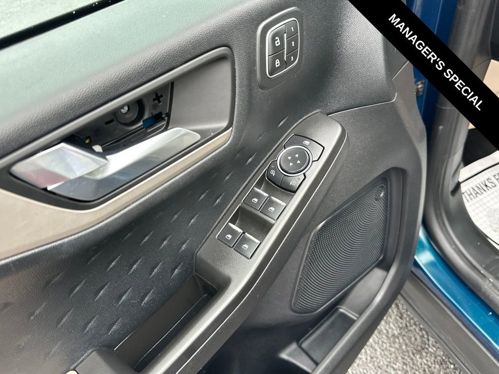 Used 2020 Ford Escape SEL image 14