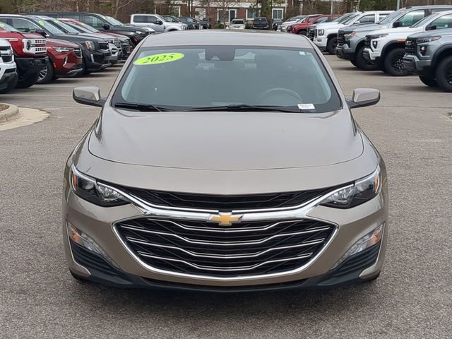 Used 2025 Chevrolet Malibu LT image 9