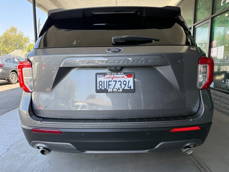 Used 2021 Ford Explorer XLT w/ Equipment Group 202A RWD image 10