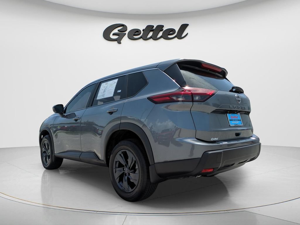 Certified 2026 Nissan Rogue SV FWD image 15