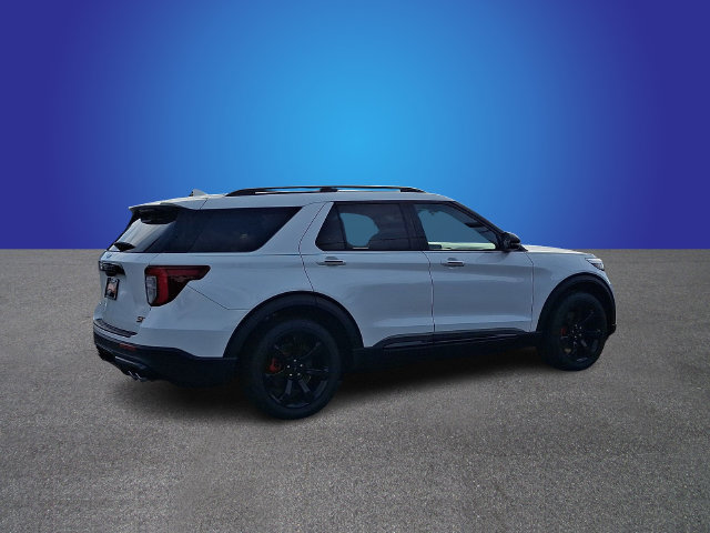 Used 2024 Ford Explorer ST w/ Equipment Group 401A RWD image 4